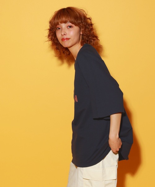 PBLIM（ページボーイリム）の「PBLIM/ラグランカレッジスウェット（スウェット・レディース・グレー/ライトベージュ/ネイビー・MEDIUM/LARGE）」の17枚目の写真