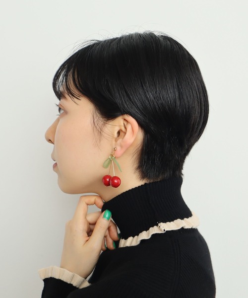 Dot＆Stripes CHILD WOMAN（ドットアンドストライプス　チャイルドウーマン）の「チェリーモチーフイヤリング（イヤリング・レディース・レッド・FREE）」の7枚目の写真