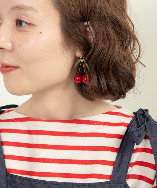Dot&Stripes CHILD WOMAN(ドットアンドストライプス チャイルドウーマン)の「チェリーモチーフイヤリング(イヤリング・レディース・レッド・FREE)」の16枚目の写真