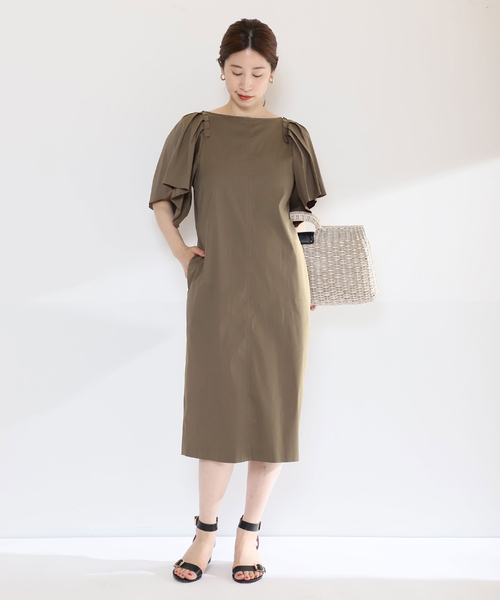 ✨新品未使用✨ ヴェルメイユパーイエナ 洗える 袖タックワンピース カーキ S VERMEIL par iena（ヴェルメイユパーイエナ）の「C/Nストレッチ 袖