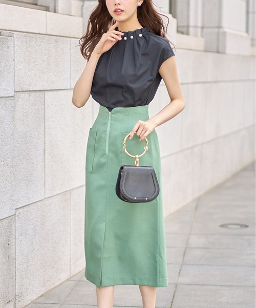 tocco closet(トッコ クローゼット)の「ポケット付きフロントファスナーストレッチオックスタイトスカート(スカート・レディース・ライトグレー/レッド/グリーン・M)」の3枚目の写真