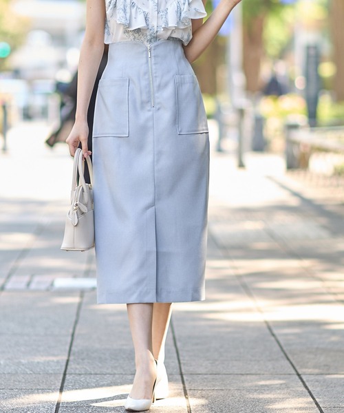 tocco closet(トッコ クローゼット)の「ポケット付きフロントファスナーストレッチオックスタイトスカート(スカート・レディース・ライトグレー/レッド/グリーン・M)」の2枚目の写真