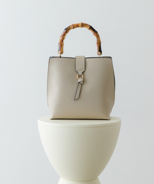 RODE SKO(ロデスコ)の「バンブー風バイカラーバッグ(ハンドバッグ・レディース・ホワイト/ブラック/ブルー/ブラウン系その他/ライトグレー・ONE)」の4枚目の写真