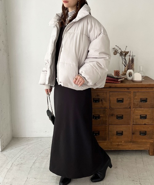 GeeRA（ジーラ）の「スタンドカラーフェイクダウンジャケット（ダウンジャケット/コート・レディース・アイボリー/ブラック/ブラウン・MEDIUM/LARGE）」の9枚目の写真