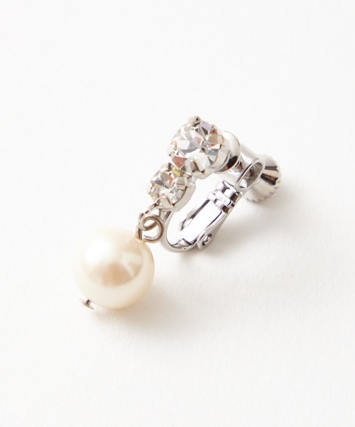 AIMER（エメ）の「2連ラインストーン×パールイヤリング（イヤリング・レディース・ゴールド/シルバー・FREE）」の10枚目の写真