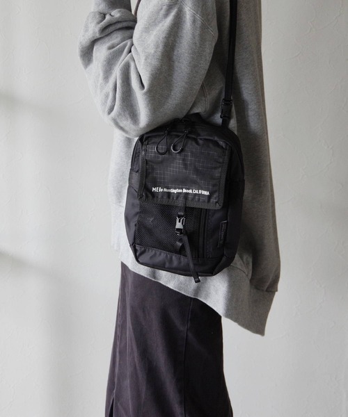 MEI(メイ)の「MEI/メイ ショルダーバッグ【205024】(ショルダーバッグ・レディース・オリーブ/ネイビー/ブラック/ライトブラウン・FREE)」の2枚目の写真