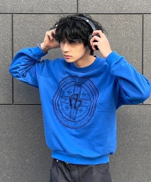 韓国ブランド NOMANUAL ノーマニュアル OVERDYED EMBLEM SWEATSHIRT オーバーサイズ スウェット 長袖トップス ロゴ刺しゅう ロゴスウェット スウェットシャツ エンブレム スウェット