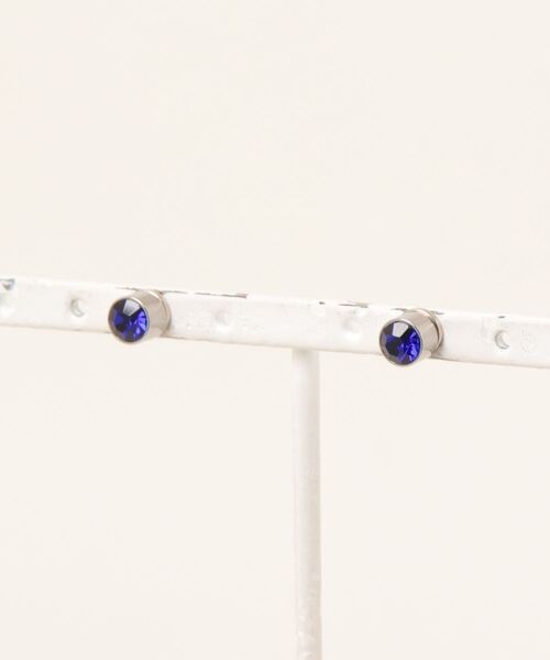 Fun & Daily（ファンアンドデイリー）の「F&D : カラーストーンマグネットクリップ（イヤリング・レディース・イエロー/ブラック/ブルー/クリア/グリーン/ピンク/レッド/ライトブルー・FREE）」の4枚目の写真