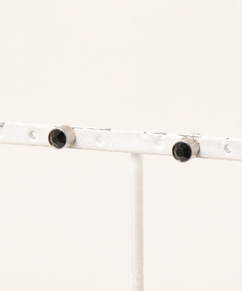 Fun & Daily（ファンアンドデイリー）の「F&D : カラーストーンマグネットクリップ（イヤリング・レディース・イエロー/ブラック/ブルー/クリア/グリーン/ピンク/レッド/ライトブルー・FREE）」の10枚目の写真