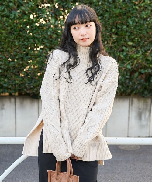 FREAK'S STORE（フリークスストア）の「ミックスケーブル タートル プルオーバー/タートルネックニット（ニット/セーター・レディース・オフホワイト/ネイビー/レッド/ベージュ・ﾌﾘ-）」の8枚目の写真