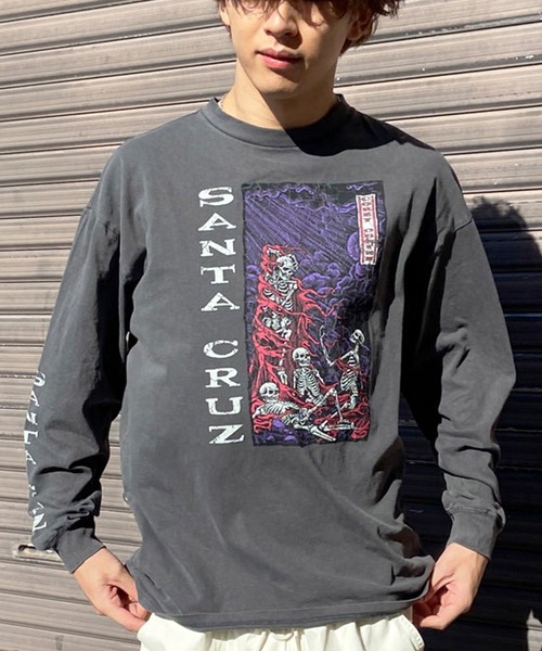 SANTA CRUZ（サンタクルーズ）の「【ムラサキスポーツ限定】SANTACRUZ/サンタクルーズ ロンTee オーバーサイズ フロントプリント ユニセックス 502241401（Tシャツ/カットソー・メンズ・ブラック/ブラック系その他/ブラック系その他4/ブラック系その他2/ブラック系その他3・M/L/XL）」の2枚目の写真
