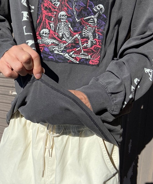 SANTA CRUZ（サンタクルーズ）の「【ムラサキスポーツ限定】SANTACRUZ/サンタクルーズ ロンTee オーバーサイズ フロントプリント ユニセックス 502241401（Tシャツ/カットソー・メンズ・ブラック/ブラック系その他/ブラック系その他4/ブラック系その他2/ブラック系その他3・M/L/XL）」の16枚目の写真