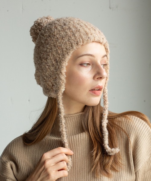 14+(イチヨンプラス)の「ブークレ耳付ウィンター(ニットキャップ/ビーニー・レディース・ブラック/グレー/レッド/ベージュ/イエロー/サーモンピンク/パープル/グレー系2・KIDS FREE/FREE)」の4枚目の写真