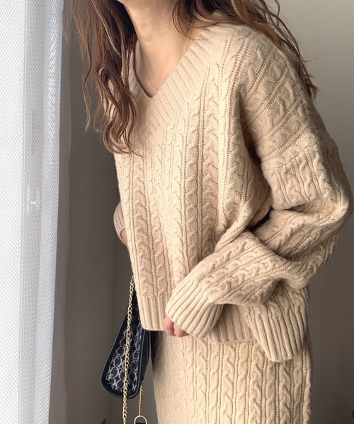 Q（キュー）の「ケーブルニット（ニット/セーター・レディース・ベージュ/ブラック・MEDIUM）」の6枚目の写真