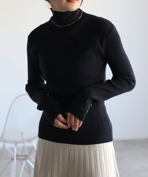 ap retro（アプレトロ）の「袖ボタンハイネックニット / リブハイネックニット（ニット/セーター・レディース・ブルー/ベージュ/チャコールグレー/ブラック/アイボリー・FREE）」の15枚目の写真