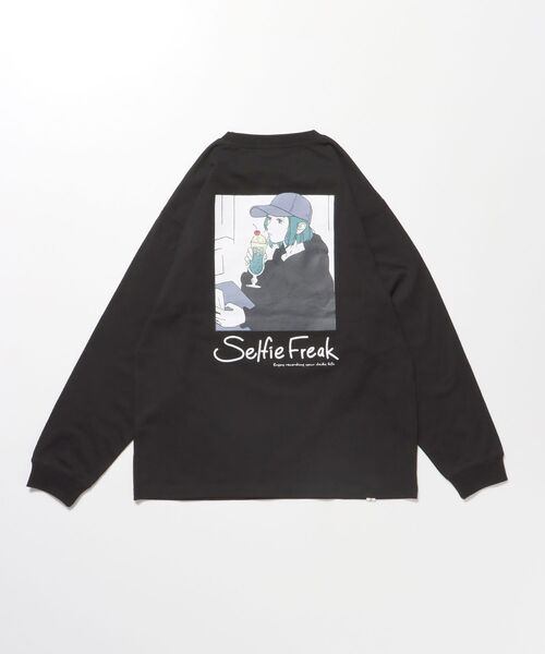 TIMELY WARNING（タイムリーワーニング）の「【SELFIE GIRL】イラストバックプリントビックシルエットロンT（Tシャツ/カットソー・メンズ・その他2/その他1/ホワイト/ブラック/その他3/その他5/その他4/その他6・LARGE/MEDIUM）」の20枚目の写真