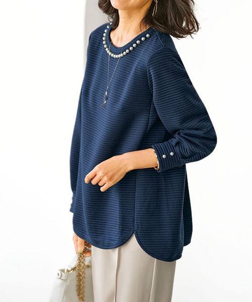 BELLUNA PLUS(ベルーナ)の「パール使いふくれジャカードプルオーバー(Tシャツ/カットソー・レディース・ネイビー/ピンク/アイボリー・X-LARGE/LARGE/MEDIUM)」の3枚目の写真