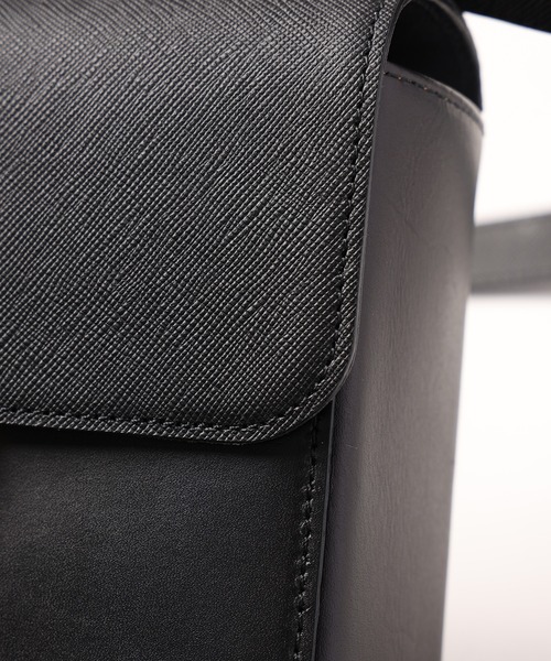 セール】Leather Looped Strap Mini Shoulder Bag / BG-043 
