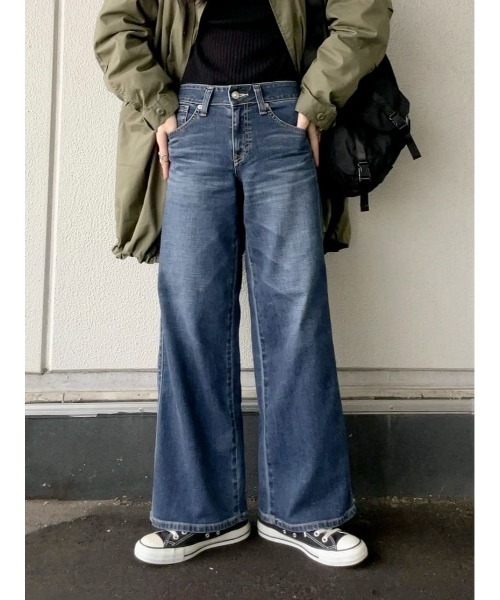 SOMETHING(サムシング)の「SOMETHING(サムシング)「LISA」セミワイドパンツ(デニムパンツ・レディース・ダークインディゴブルー・26inch/28inch/29inch/25inch/27inch/30inch)」の19枚目の写真