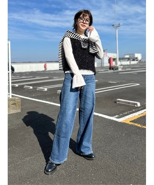 SOMETHING(サムシング)の「SOMETHING(サムシング)「LISA」セミワイドパンツ(デニムパンツ・レディース・ダークインディゴブルー・26inch/28inch/29inch/25inch/27inch/30inch)」の3枚目の写真