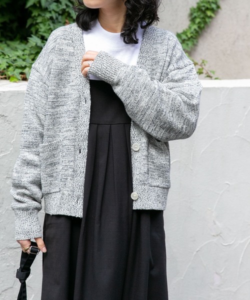 FORK&SPOON（フォークアンドスプーン）の「FORK&SPOON　ミックスヤーンVネックカーディガン（カーディガン/ボレロ・レディース・ネイビー/ベージュ・1）」の8枚目の写真