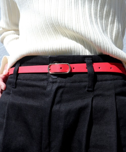 florist(フローリスト)の「オーバルフレーム細めレザーウエストベルト(ベルト・レディース・オフホワイト/ブラック/ベージュ/ラベンダー/オレンジ/モカ/ホワイト/ピンク/キャメル/レッド・ONESIZE)」の9枚目の写真