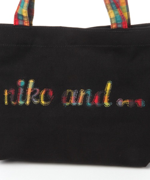 niko and...（ニコアンド）の「オリジナルニコロゴパッチワークハンドバッグ（トートバッグ・レディース・オフホワイト/ブルー/ブラック・0）」の6枚目の写真