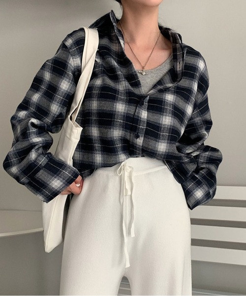 MAISON DE THERESE(メゾン ド テレーズ)の「ゆったりチェックのシャツ(シャツ/ブラウス・レディース・ネイビー・M/S)」の11枚目の写真