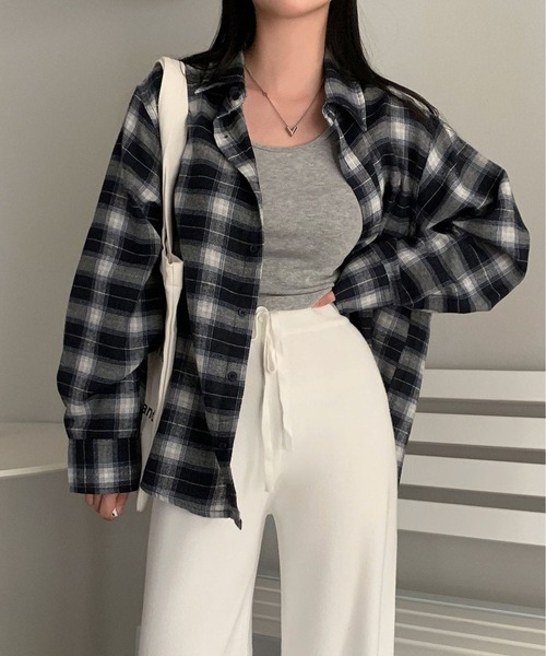 MAISON DE THERESE(メゾン ド テレーズ)の「ゆったりチェックのシャツ(シャツ/ブラウス・レディース・ネイビー・M/S)」の6枚目の写真