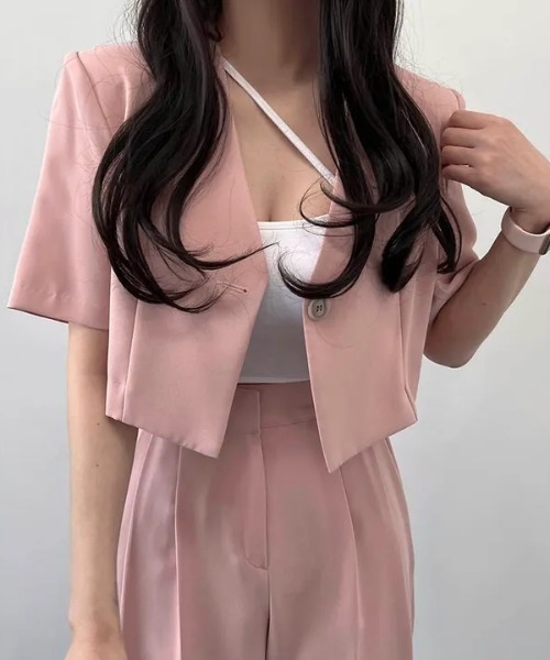 N.s(エヌドットエス)の「ノーカラーショートジャケット+タックワイドパンツセットアップ(セットアップ・レディース・ブラック/ベージュ/パープル/ピンク/グリーン・S/M)」の14枚目の写真