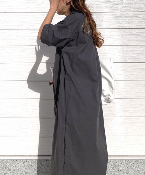 Q（キュー）の「ロングシャツワンピース（シャツワンピース・レディース・マスタード/モカ/チャコールグレー・MEDIUM）」の16枚目の写真