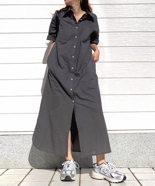 Q（キュー）の「ロングシャツワンピース（シャツワンピース・レディース・マスタード/モカ/チャコールグレー・MEDIUM）」の11枚目の写真