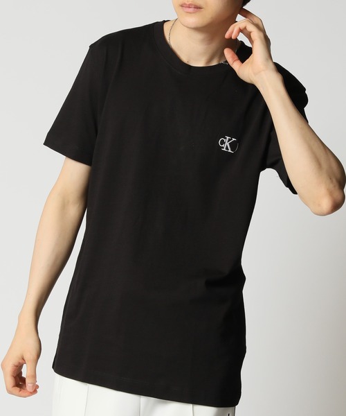 Calvin Klein(カルバン・クライン)の「Calvin Klein Jeans/ カルバンクラインジーンズ CK ESSENTIAL SLIM TEE CKロゴ クルーネック コットンTシャツ(Tシャツ/カットソー・メンズ・ブラック/ホワイト・M/L/XL)」の2枚目の写真