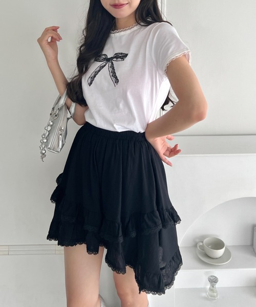 Loueme(ルエム)の「フリルトリムレースリボンTシャツ(Tシャツ/カットソー・レディース・ホワイト/ブラック・FREE)」の11枚目の写真