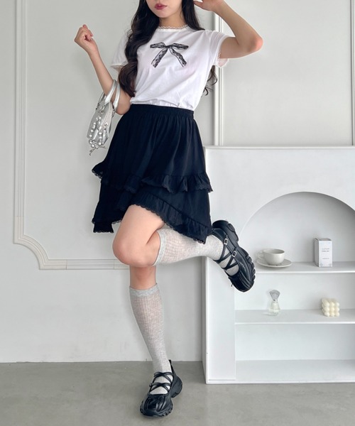 Loueme(ルエム)の「フリルトリムレースリボンTシャツ(Tシャツ/カットソー・レディース・ホワイト/ブラック・FREE)」の14枚目の写真
