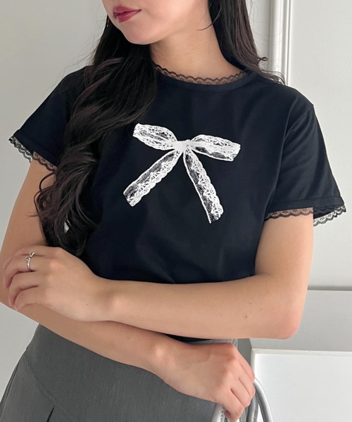 Loueme(ルエム)の「フリルトリムレースリボンTシャツ(Tシャツ/カットソー・レディース・ホワイト/ブラック・FREE)」の15枚目の写真