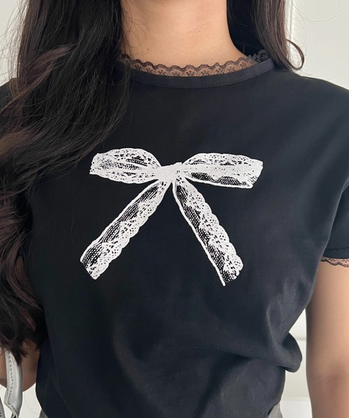 Loueme(ルエム)の「フリルトリムレースリボンTシャツ(Tシャツ/カットソー・レディース・ホワイト/ブラック・FREE)」の3枚目の写真