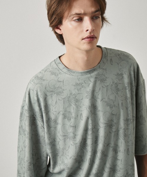 EMMA CLOTHES(エマクローズ)の「サマーパイルオールオーバーパターンルーズ半袖Tシャツ/アブストラクト/フラワー EMMA CLOTHES 2024SS(Tシャツ/カットソー・メンズ・グレー系/ブラック系/ブラック/グレー・L/M)」の5枚目の写真