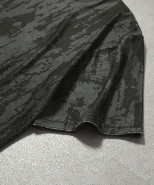 EMMA CLOTHES(エマクローズ)の「サマーパイルオールオーバーパターンルーズ半袖Tシャツ/アブストラクト/フラワー EMMA CLOTHES 2024SS(Tシャツ/カットソー・メンズ・グレー系/ブラック系/ブラック/グレー・L/M)」の21枚目の写真