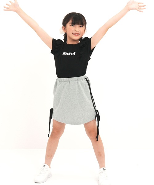 Bee des Bee（ビーデスビー）の「サイドラインスカート（スカート・キッズ・ブラック/杢グレー・110cm/120cm/130cm/140cm/150cm）」の4枚目の写真