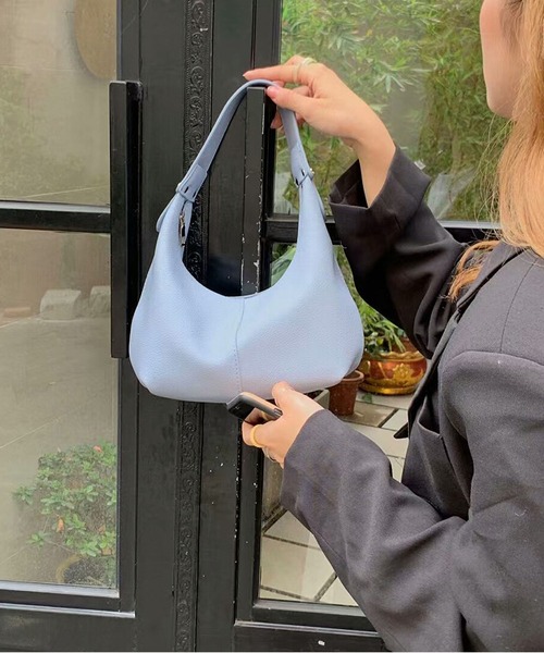 LANCEL ✨激レア 超希少品✨ ワンショルダー ハーフムーン トートバッグ LANCEL ✨激レア 超希少品✨ ワンショルダー ハーフムーン