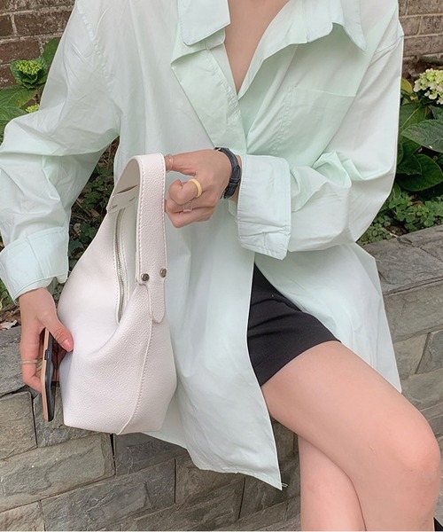 LA VORAGINE（ラ ヴォラジネ）の「ワンハンドルハーフムーン ラウンドショルダーバッグ（ショルダーバッグ・レディース・ブラック/ホワイト/ベージュ/ダークブラウン/ブラウン/グリーン/ブルー・FREE）」の17枚目の写真