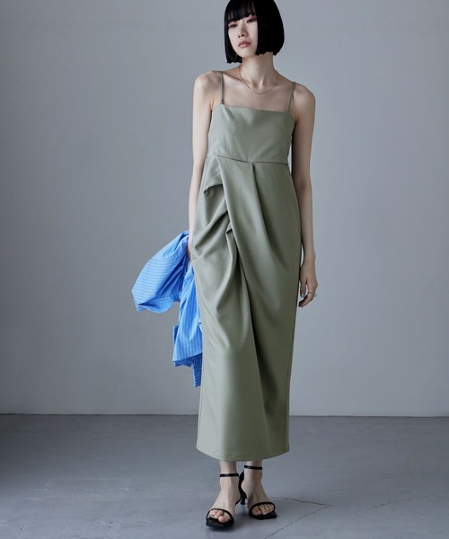 etoll.（エトル）の「タックドレープキャミソールワンピ（ワンピース・レディース・ブラック/アイボリー/グレー・M）」の2枚目の写真