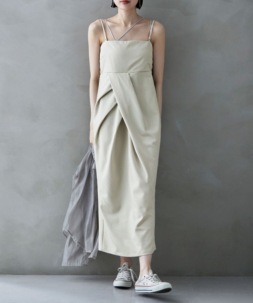 etoll.（エトル）の「タックドレープキャミソールワンピ（ワンピース・レディース・ブラック/アイボリー/グレー・M）」の20枚目の写真