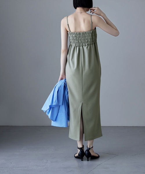 etoll.（エトル）の「タックドレープキャミソールワンピ（ワンピース・レディース・ブラック/アイボリー/グレー・M）」の7枚目の写真