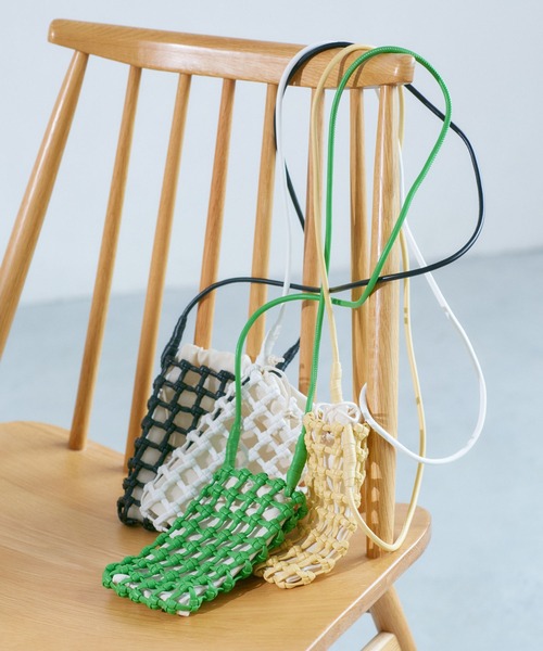 VIS（ビス）の「巾着付きメッシュミニショルダーバッグ（ショルダーバッグ・レディース・ブラック/グリーン/ホワイト系その他2/イエロー系その他2・FREE）」の5枚目の写真