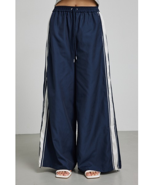 rienda（リエンダ）の「サイドラインワイドトラックパンツ（カーゴパンツ・レディース・ピンク/ホワイト/ネイビー・MEDIUM/SMALL）」の16枚目の写真