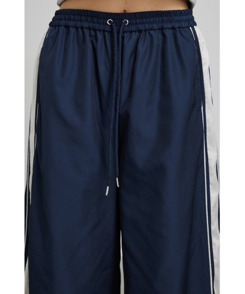 rienda（リエンダ）の「サイドラインワイドトラックパンツ（カーゴパンツ・レディース・ピンク/ホワイト/ネイビー・MEDIUM/SMALL）」の19枚目の写真