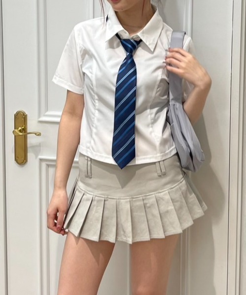 FCMM(エフシーエムエム)の「STITCH SHIRT/ステッチシャツ(シャツ/ブラウス・レディース・ブラック/ライトブルー/ホワイト・MEDIUM/SMALL)」の2枚目の写真