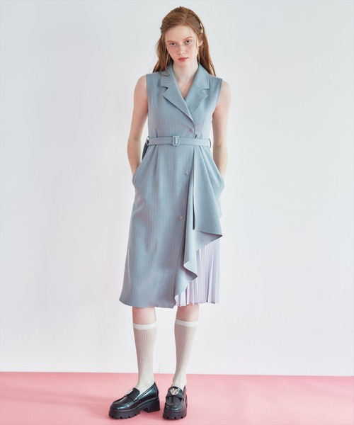 REDYAZEL（レディアゼル）の「ノースリーブサイドプリーツワンピース（ワンピース・レディース・ブルー/グレー/グリーン/ベージュ・SMALL/MEDIUM）」の16枚目の写真